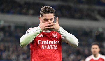 开云-加盟来首次！阿森纳官方：8场4球两助，约克雷斯当选1月最佳球员